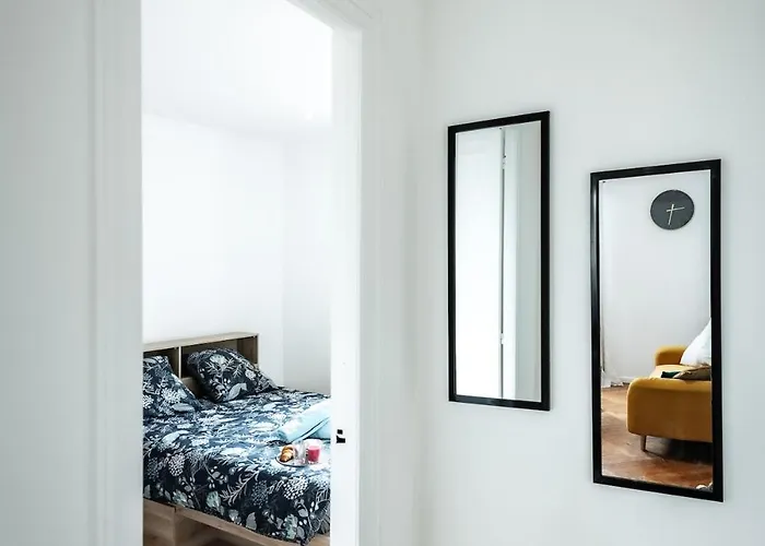 T2 Completely Renovated - Downtown *