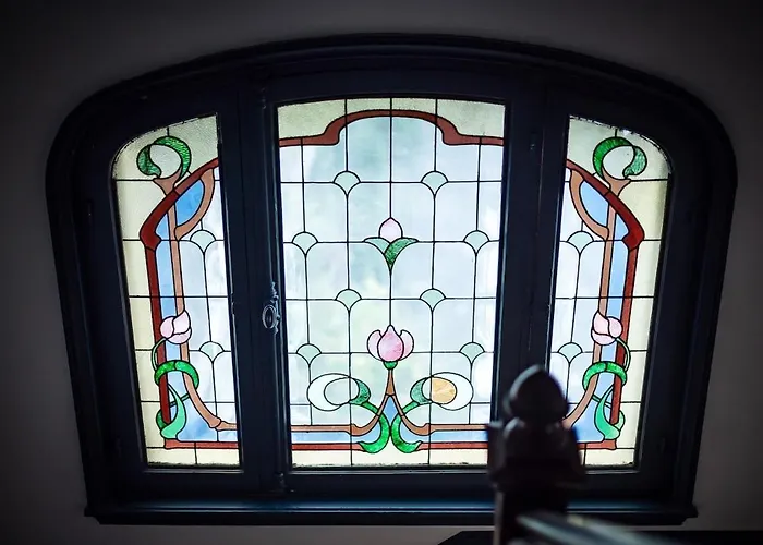 T2 Completely Renovated - Downtown *