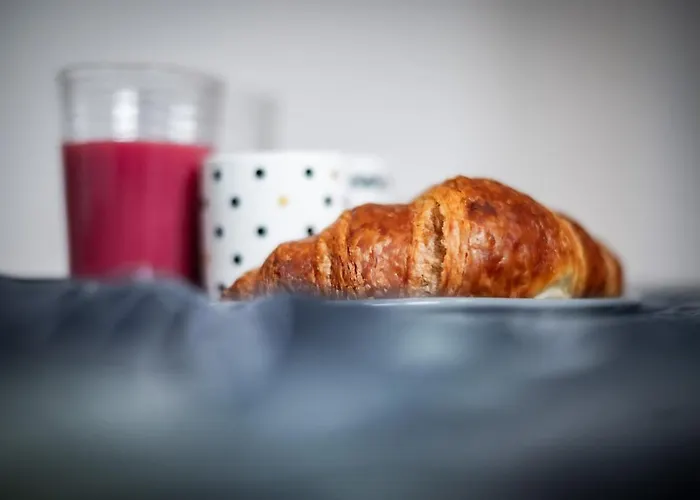 T2 Completely Renovated - Downtown *